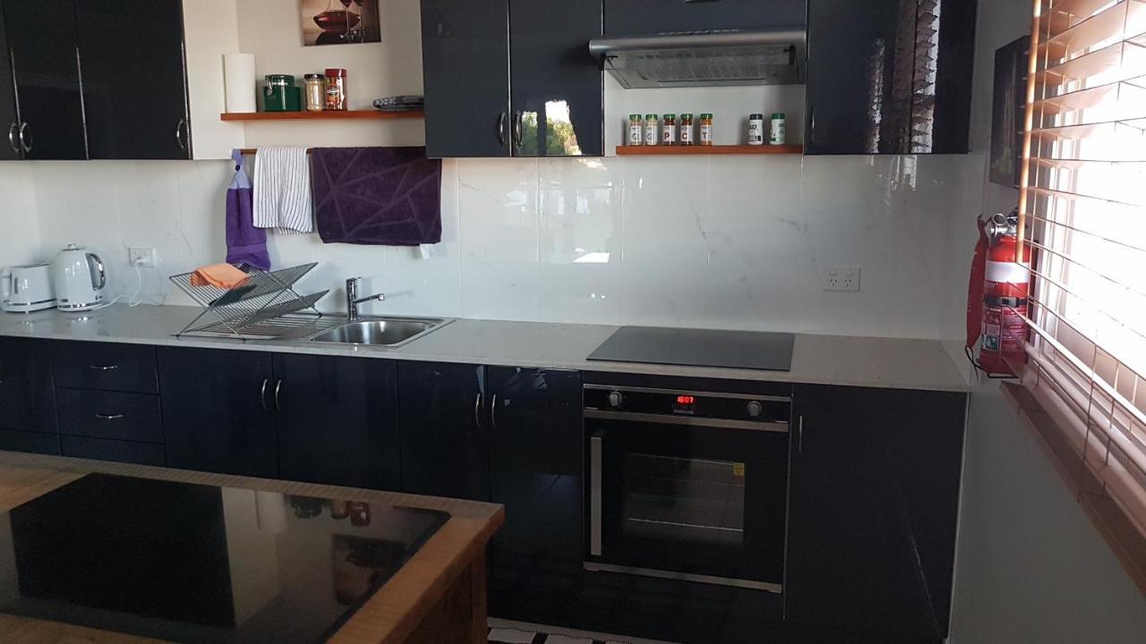 Sustainable B&B By The Bay Brisbane Exteriör bild